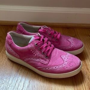 ECCO Women Leather Golf Shoe Casual Hybrid II EUR Sz 35 Wide Candy Pink